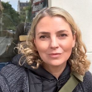 Meet your Posher, Carla